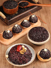 Pastry made with red glutinous and black rice,Sticky Rice Dim Sum(glutinous rice porridge)