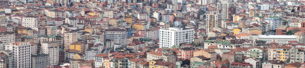 Fototapeta na wymiar Mass housing in Istanbul, a city awaiting a devastating earthquake. However, buildings are largely unprepared, leaving it vulnerable to destruction and loss of life.