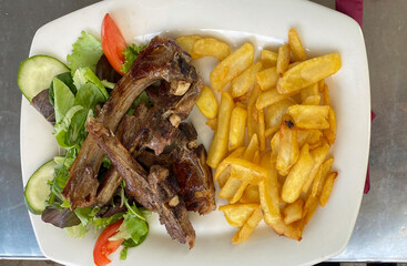  lamb shops and fried potatoes