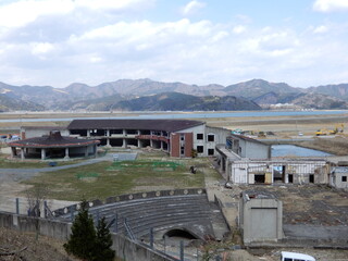 震災後の大川小学校