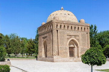 Fototapeta premium Samanid Mausoleum in Bukhara. The ancient building is the only surviving monument from the Samanid era. Bukhara is a popular tourist attraction of Central Asia, Uzbekistan