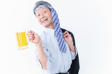 酔っ払いすぎた高齢男性