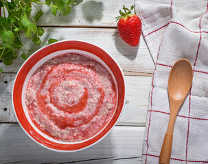 morning oatmeal with strawberry mousse