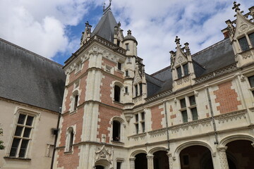 Fototapeta na wymiar Le château royal de Blois, ville de Blois, département du Loir et Cher, France