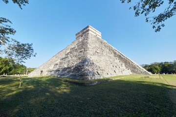 Fototapeta na wymiar Chichen Itza, one of the greatest ancient Mayan cities, is located in Yucatan, Mexico