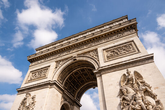 Paris, Arc de Triomphe in blue sky, beautiful monument