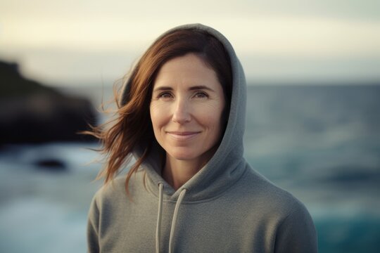 「30代 女」の写真素材 | 913,882件の無料イラスト画像 | Adobe Stock