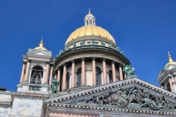 Fototapeta premium Majestic cathedral in the center of Saint Petersburg