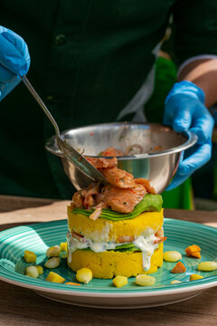 Causa acevichada con palta cocina peruana