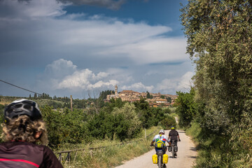 Landscape along via Francigena path between Ponte d'Arbia and San Quirico d'Orcia, Tuscany in...