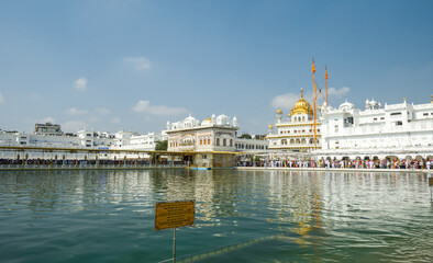 Fototapeta premium The Golden Temple Amritsar India (Sri Harimandir Sahib Amritsar), a central religious place of the Sikhs.