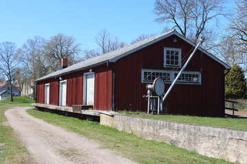 Vadstena is a locality and the seat of Vadstena Municipality, Östergötland County, Sweden.
Located on the eastern shore of Lake Vättern. Old Train station and trains in Vadstena.
