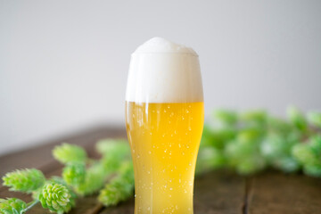 白ビール_水滴のグラス