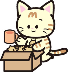 荷物を段ボールから取り出す茶トラ猫