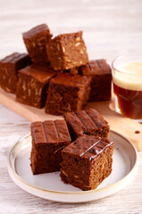 Gingerbread with sliced almond