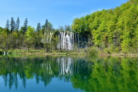 View of Prštavac waterfall and Gradinsko jezero lake at Plitvice lakes nationa park in Lika-Senj county, Croatia