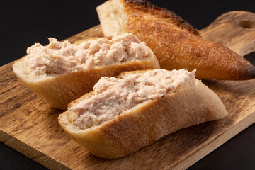 ツナマヨのバケット