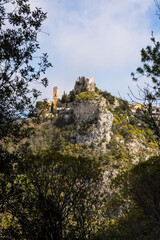 Village perché d'Eze depuis le chemin de randonnée menant au sommet du Mont Bastide