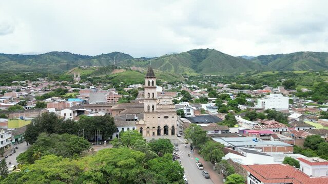 Iglesia Garzon - Huila Toma aerea