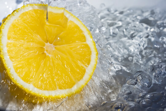 Fresh water drops on a lemon