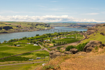 Fototapeta na wymiar Beautiful view at the Columbia River from above in Washington