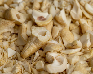 Peeled hard dried cashew nuts