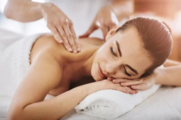 Papier Peint photo Lavable Salon de massage Relax, calm and massage with woman in spa for wellness, luxury and cosmetics treatment. Skincare, peace and zen with female customer and hands of therapist for physical therapy, salon and detox