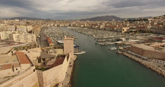 Le Vieux port de Marseille - Bouches du Rh&ocirc;ne