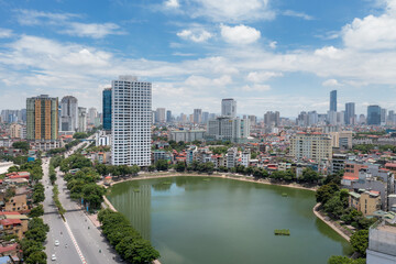 Naklejka premium Aerial view of Hanoi cityscape at Nguyen Chi Thanh street, Ba Dinh in 2021
