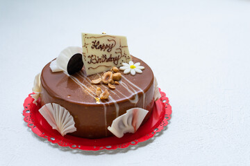 バースデーケーキ　チョコレートケーキ　ホールケーキ