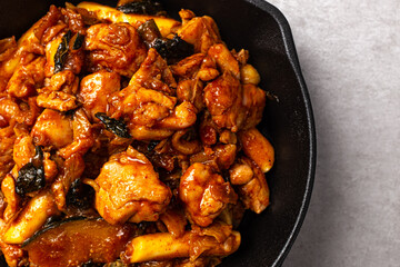 Stir-fried chicken and vegetables in spicy sauce Dakgalbi