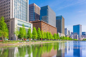 春の東京ビジネス街　日本