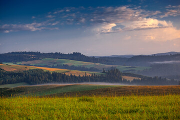 Kacwin i okolice - Bac&oacute;wka i krajobraz Spiszu.  Piękny krajobraz wiejskich p&oacute;l. 