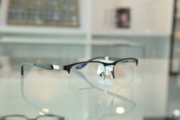 Glasses 