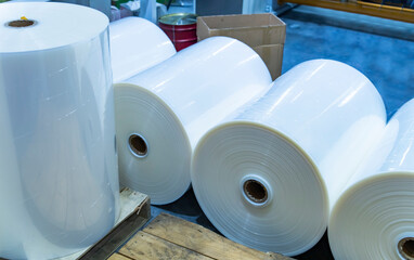 polyethylene laminating and rewinding kind of protective film