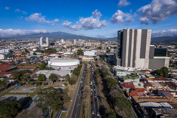 Naklejka premium Beautiful aerial view of the Metropolitan Central Park La Sabana in Costa Rica, with side view of the national stadium