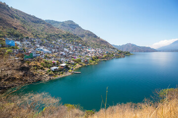 Naklejka premium Village on Atitlan