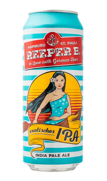Can of beer Reeper B. Girls in love with German Beer exotisches IPA on a transparent background. production in Germany