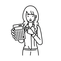 立って電卓を指差してこちらに向けて見せているブラウスの女性