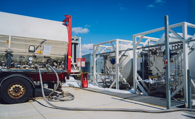 Liquid nitrogen tanks and heat exchanger coils for producing industrial gas