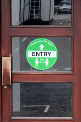 Entry sight on shop door for customer segregation