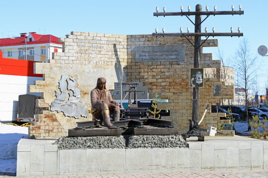 Monument to prisoners who built a railway in the middle of the 20th century in the north of the USSR