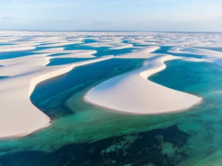 Photo sur Plexiglas Brésil Drone shot of fresh rain water lagoons with white sand dunes at Lençóis maranhenses national park in Brazil