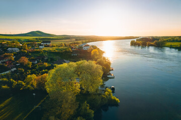Obraz premium Aerial view ov village by Danube river