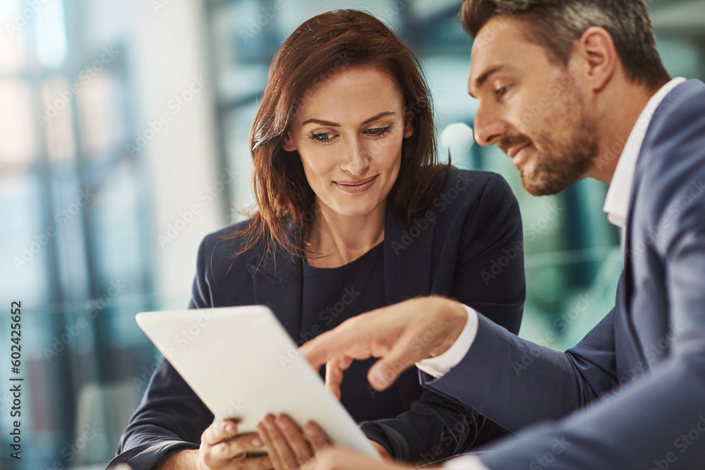 Aufkleber tablet, meeting or planning with a business man and woman in the office for research on a company pr
