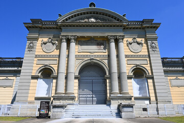 美しい装飾の奈良国立博物館 なら仏像館