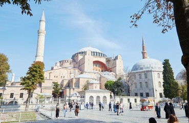 Obraz premium Istanbul's Hagia Sofia, completed in 537 AD by Emperor Justinian I and later converted to a mosque by the Ottomans