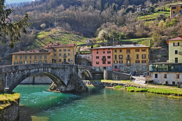 San Pellegrino Terme, il fiume e l'antico Borgo - Bergamo
