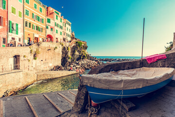 Riomaggiore in Cinque Terre, Italy - obrazy, fototapety, plakaty
