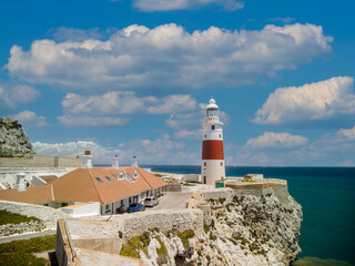 vista del faro de punta Europa en el peñón de Gibraltar	